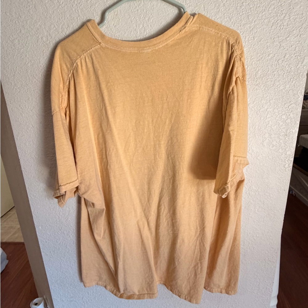 Metallica Graphic Tee in Distressed Yellow - Picture 3 of 3